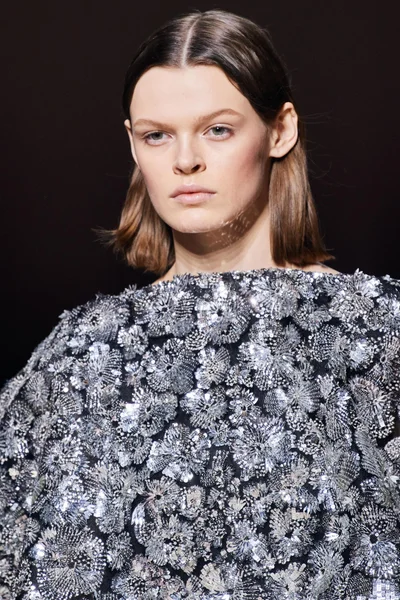 Look 69